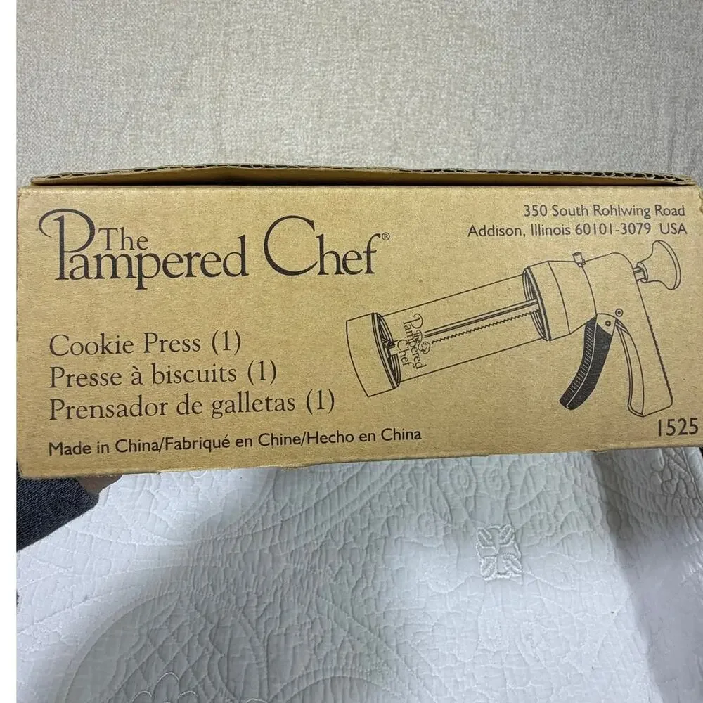 Pampered Chef White Cookie Press NIB Baking Tool Set Kitchen Decorator Gun